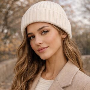 Uniqlo HEATTECH Cream Ribbed Knit Beanie Hat One Size